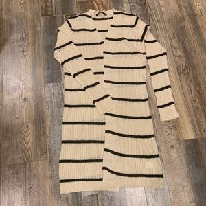 Women’s extra long cardigan